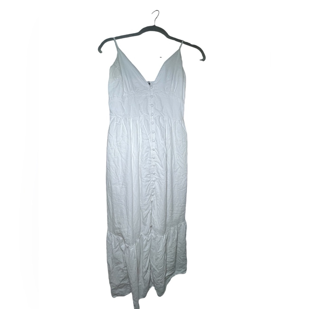 Abercrombie and fitch beautiful summer white long dress. Women’s size small.